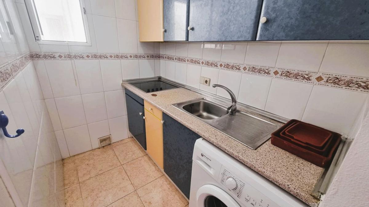 Venta de piso en Piso en Calle Torresal, El Molino, Torrevieja, Torrevieja
 photo 3