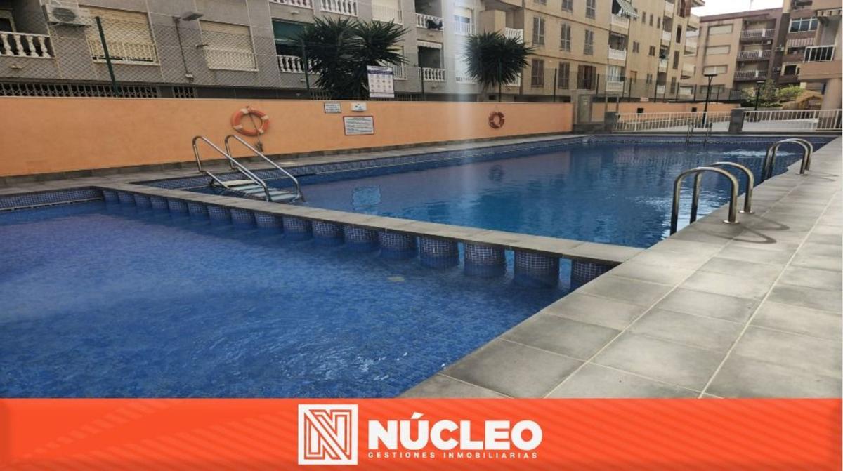 Venta de piso en Piso en Calle Urbano Arregui, 17, El Acequión, Torrevieja, Torrevieja
photo 1