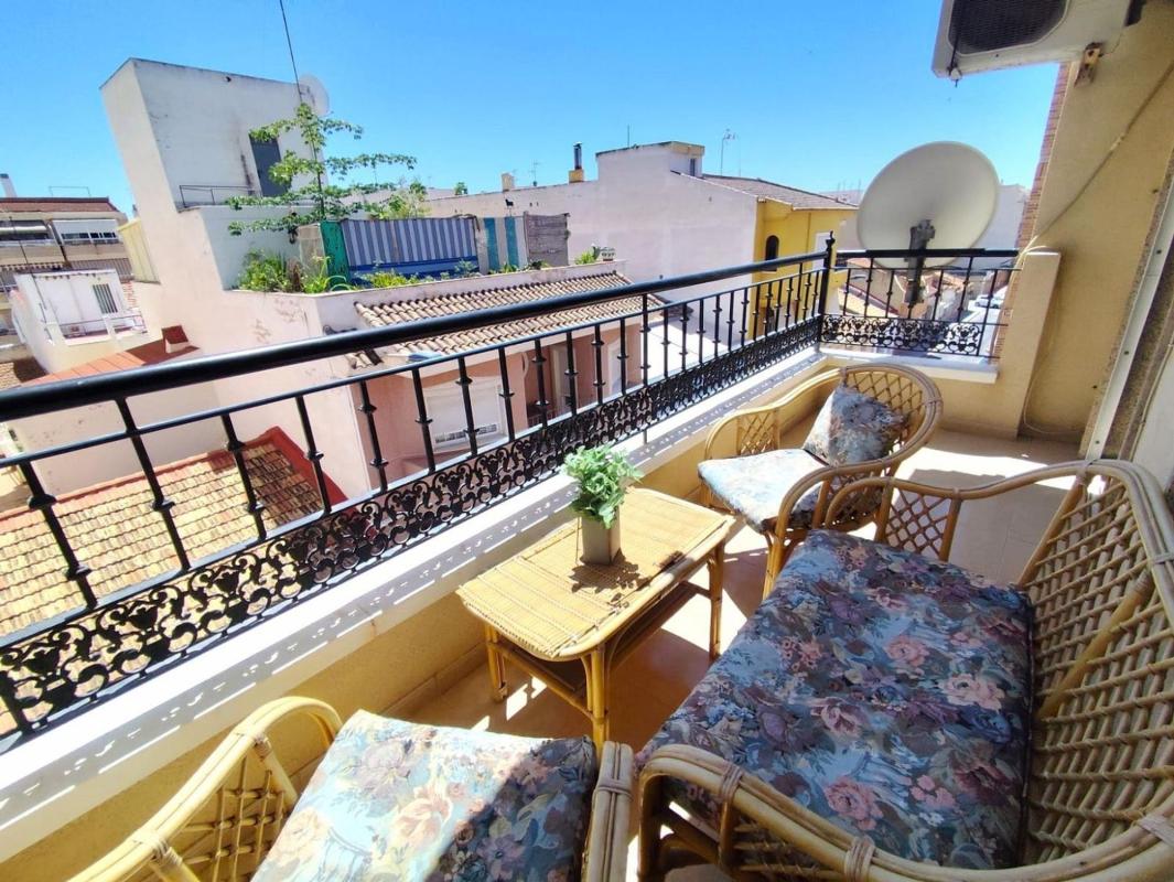 Venta de piso en Piso en Calle Bazan, El Molino, Torrevieja, Torrevieja
photo 2