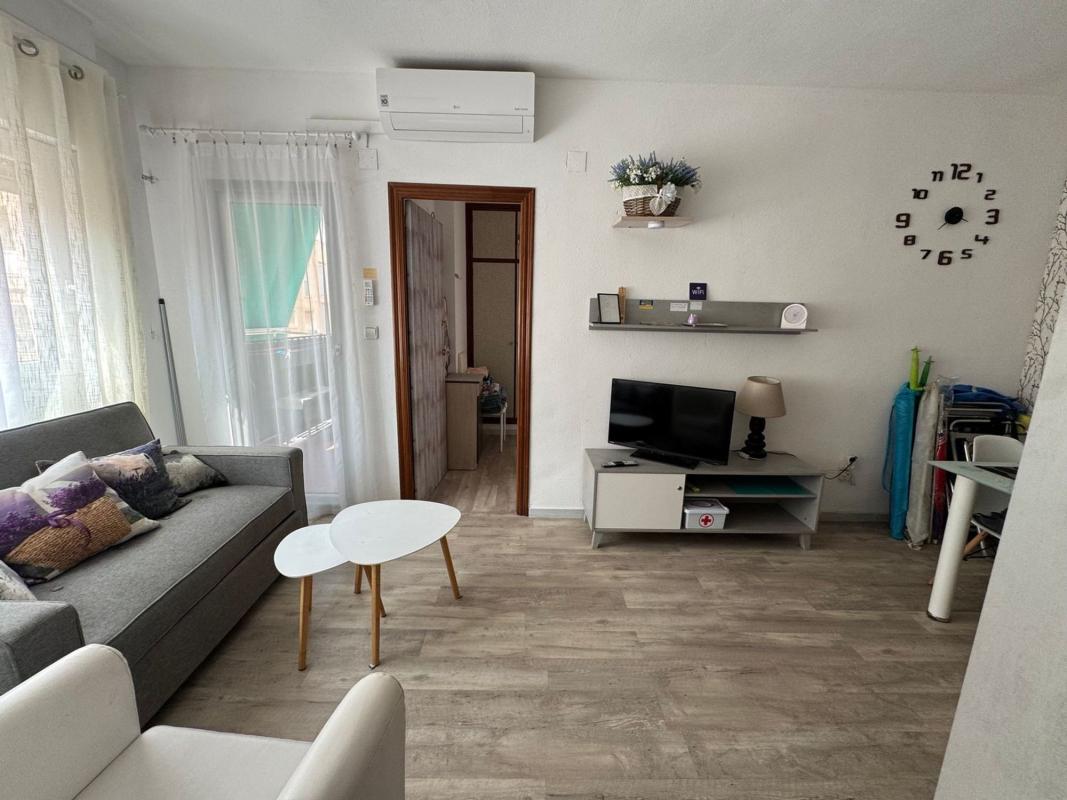 Продажа квартиры на Piso en Calle la Loma, 23, Antonio Machado, Torrevieja, Торревьеха
 photo 3