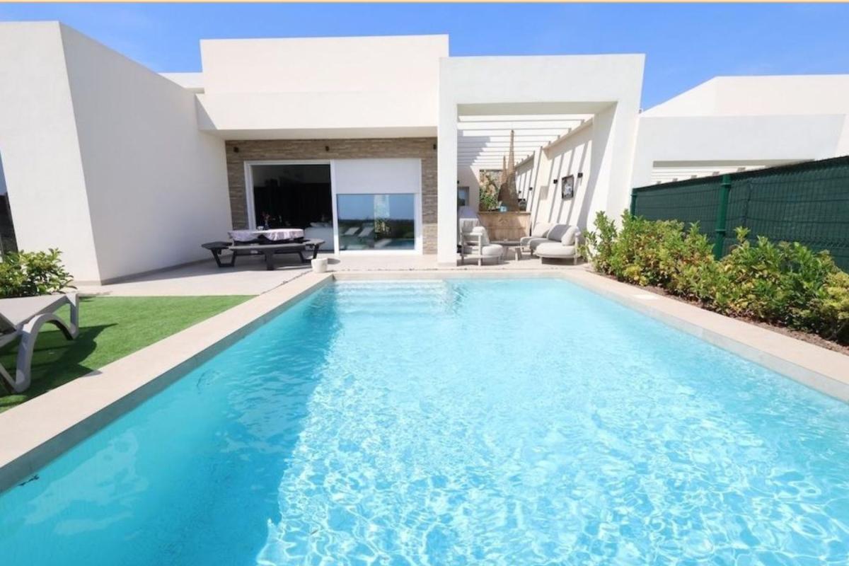 Properties for sale and rent in Spain photo 2