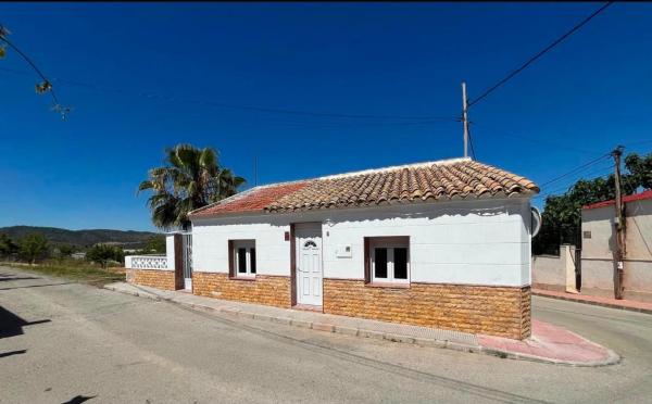 Casa o chalet independiente en Calle Cuevas Nuevas, Algueña photo 1