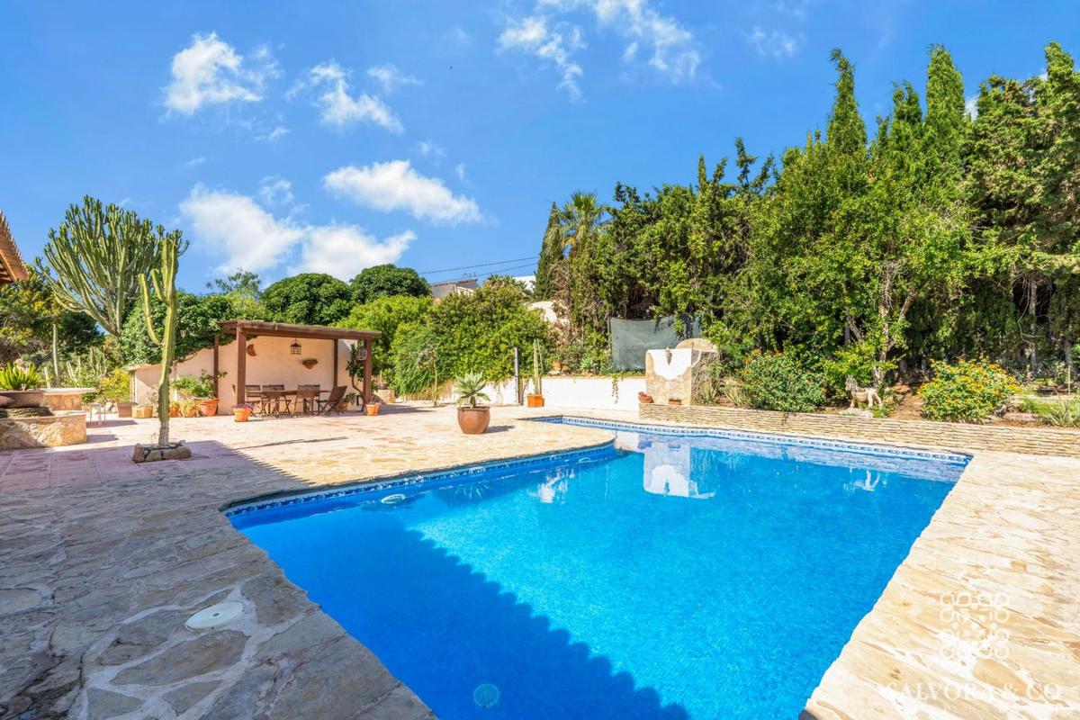 Properties for sale and rent in Spain photo 3