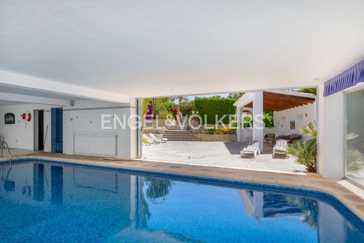 Properties for sale and rent in Spain photo 3