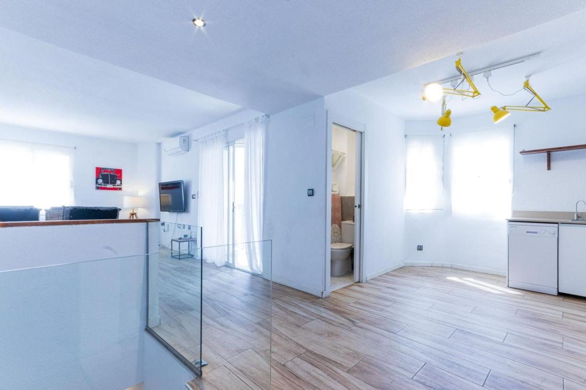 Venta de piso en Piso en Calle Bergantin, 38, Avenida Habaneras - Curva de Palangre, Torrevieja, Torrevieja
photo 1
