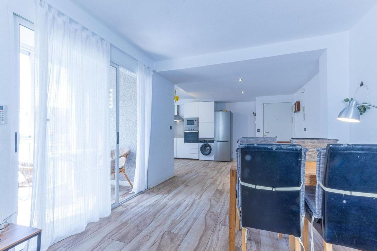 Venta de piso en Piso en Calle Bergantin, 38, Avenida Habaneras - Curva de Palangre, Torrevieja, Torrevieja
photo 3