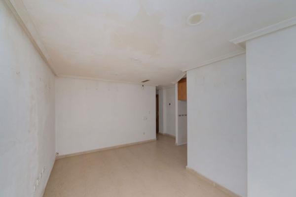 Venta de piso en Piso en Calle Bergantin, Avenida Habaneras - Curva de Palangre, Torrevieja, Torrevieja
 photo 4
