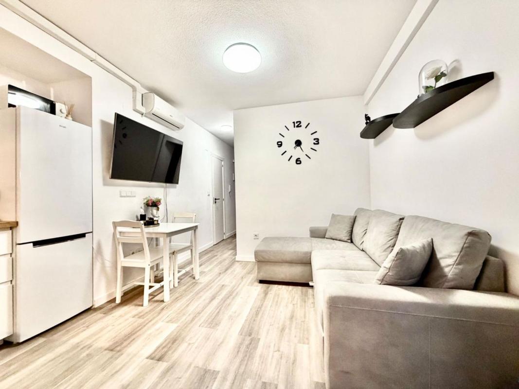 Venta de piso en Piso en Avenida del Mediterráneo, 28, Gaspar Perrelló, Torrevieja, Torrevieja
photo 2