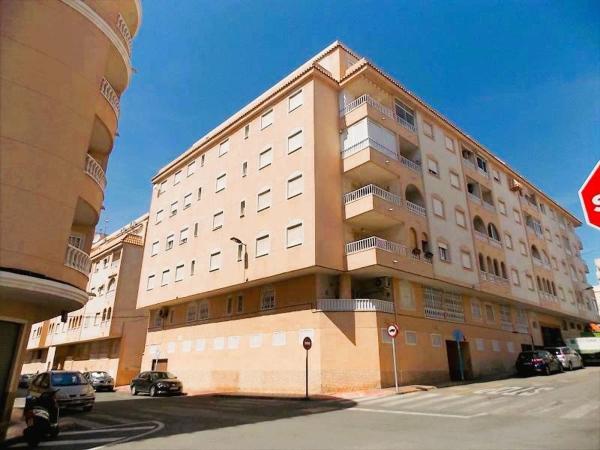 Venta de piso en Piso en Calle Torresal, El Molino, Torrevieja, Torrevieja
photo 1