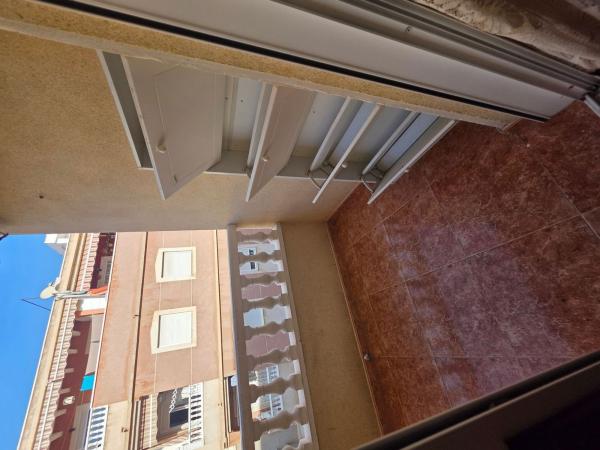 Venta de piso en Piso en CL Loma La, Avenida Habaneras - Curva de Palangre, Torrevieja, Torrevieja
thumbnail 2