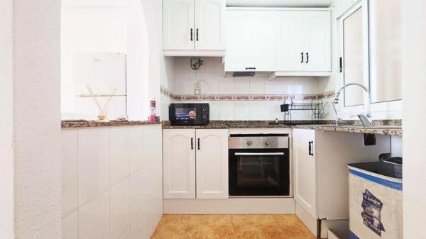 Venta de piso en Piso en Calle Joven Pura, Nueva Torrevieja, Torrevieja, Torrevieja
thumbnail 2