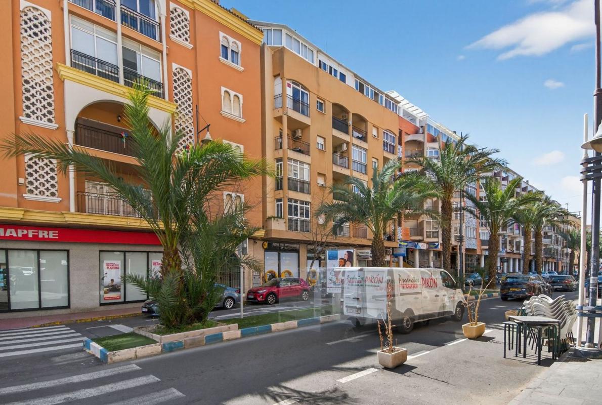 Sprzedaż poddasza w Ático en Calle Vicente Blasco Ibáñez, 127, Playa del Cura, Torrevieja, Torrevieja photo 1