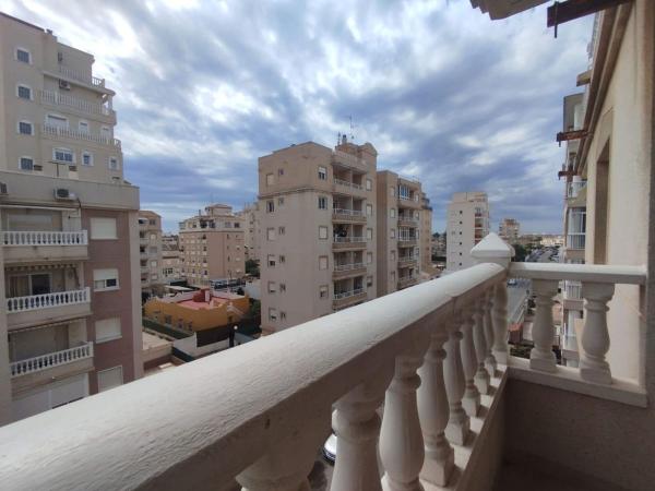 Sale of flat in Piso en Calle Los Emilios, Nueva Torrevieja, Torrevieja, Torrevieja
thumbnail 2
