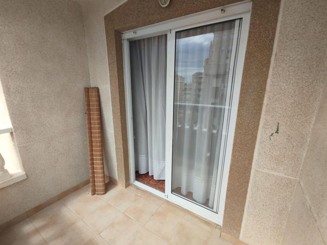 Venta de piso en Piso en Calle Los Emilios, Nueva Torrevieja, Torrevieja, Torrevieja
photo 4