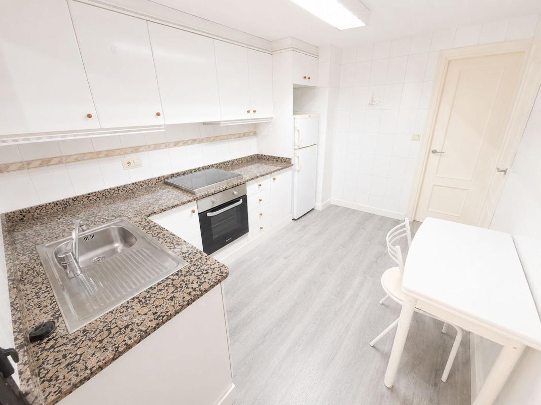 Sale of apartment in Piso en Calle de la Cruz del Sur, La Florida Portazgo, Alicante / Alacant, Alicante
photo 2