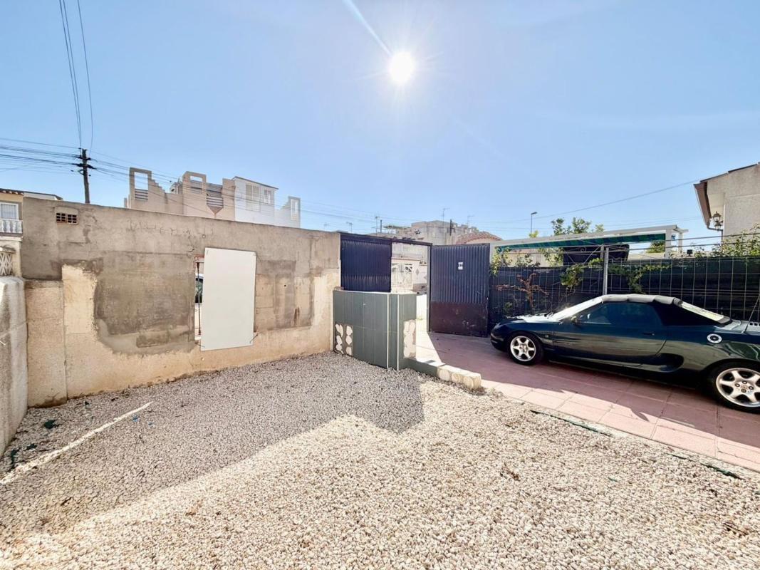 Продажа отдельного шале в  Casa o chalet en La Siesta - El Salado - Torreta, Torrevieja, Торревьеха photo 3