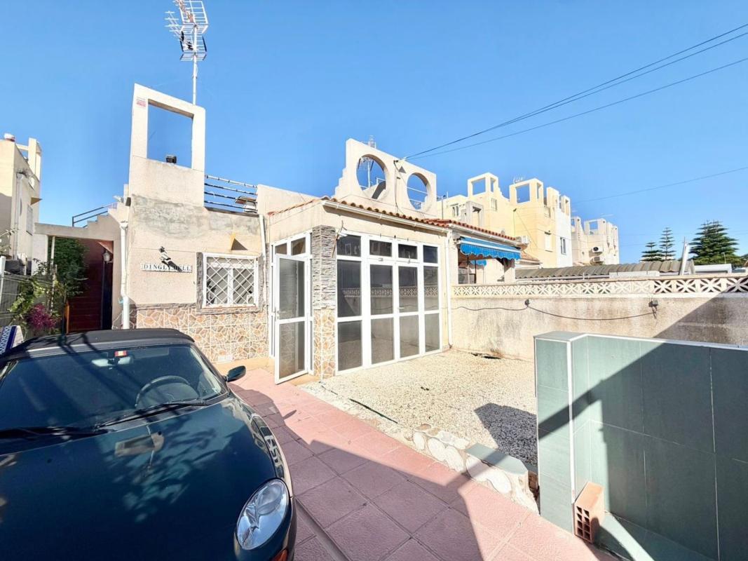Продажа отдельного шале в  Casa o chalet en La Siesta - El Salado - Torreta, Torrevieja, Торревьеха photo 4