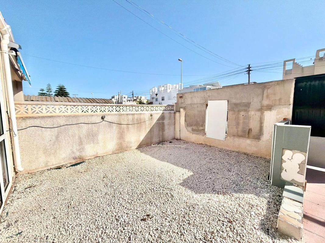 Продажа отдельного шале в  Casa o chalet en La Siesta - El Salado - Torreta, Torrevieja, Торревьеха photo 5