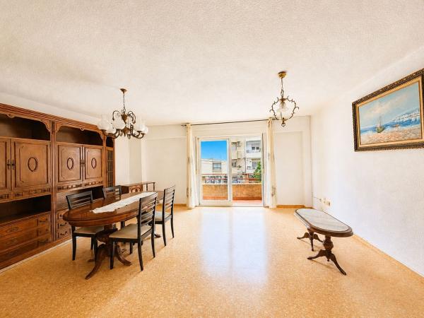 Sale of flat in Piso en Centro Urbano, Denia, Denia
photo 1