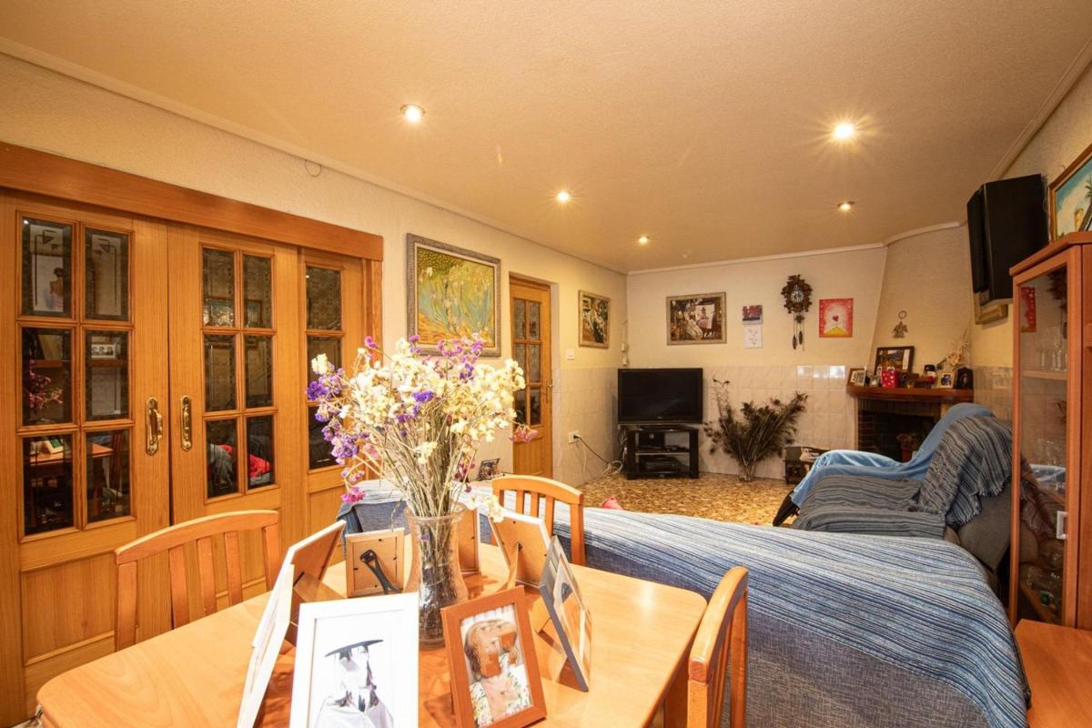 Properties for sale and rent in Spain photo 1