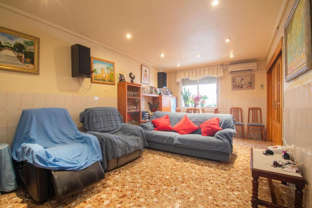 Properties for sale and rent in Spain photo 3