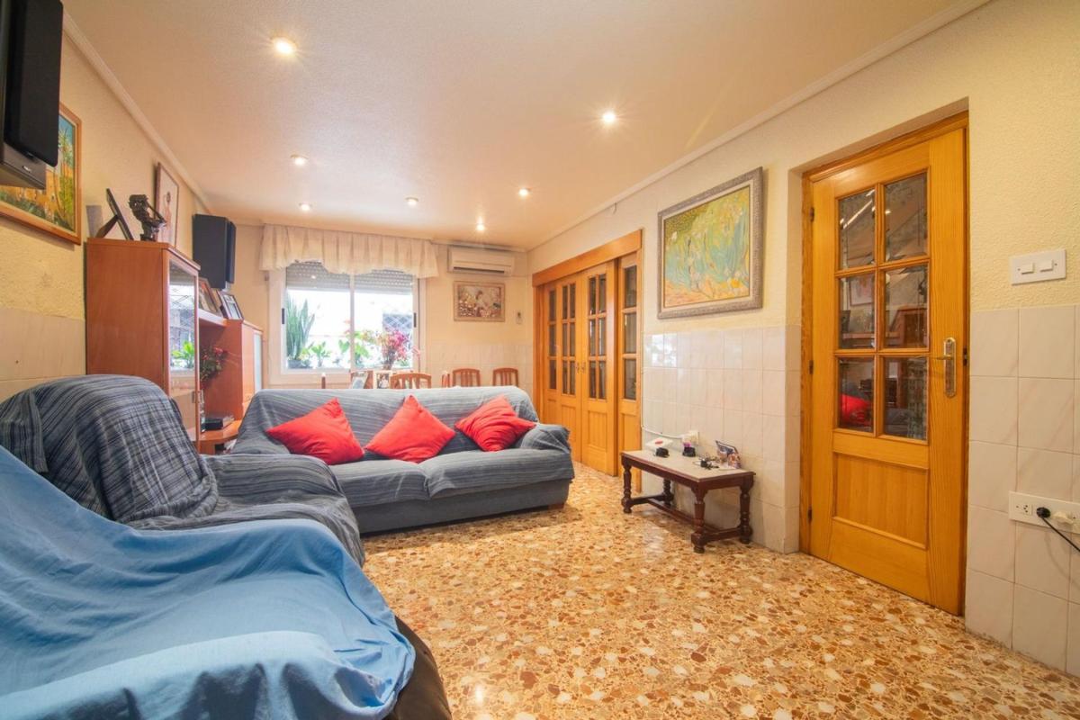 Properties for sale and rent in Spain photo 5