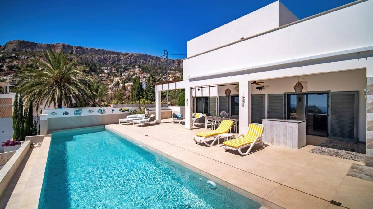 Sale of independent chalet in Casa o chalet en Canuta, Calpe, Calpe
photo 4