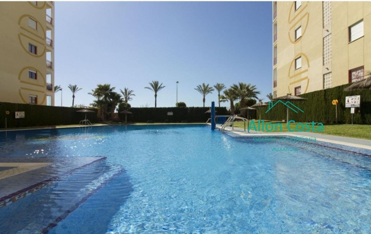 Sale of apartment in Piso en Platja Vila Joiosa, La Villajoyosa / Vila Joiosa, La Villajoyosa / Vila Joiosa
photo 2