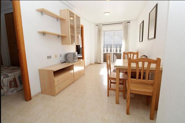 Venta de piso en Piso en Calle San Pascual, Antonio Machado, Torrevieja, Torrevieja
 photo 4