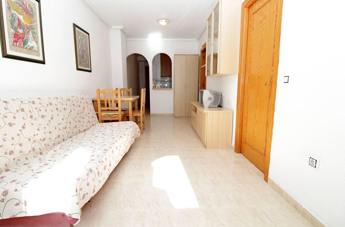 Venta de piso en Piso en Calle San Pascual, Antonio Machado, Torrevieja, Torrevieja
photo 5