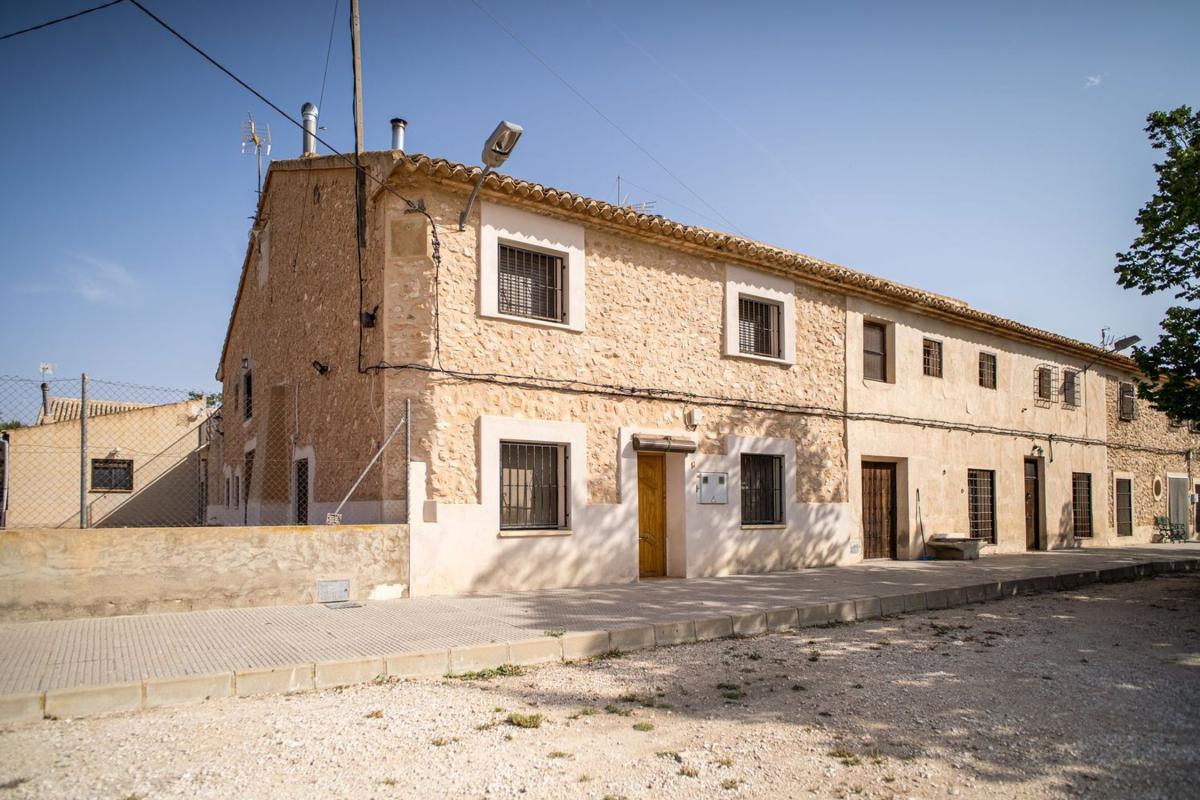 Properties for sale and rent in Spain photo 2