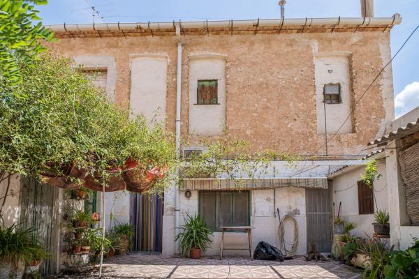Chalet adosado en Infanta Cristina, Pinoso photo 1