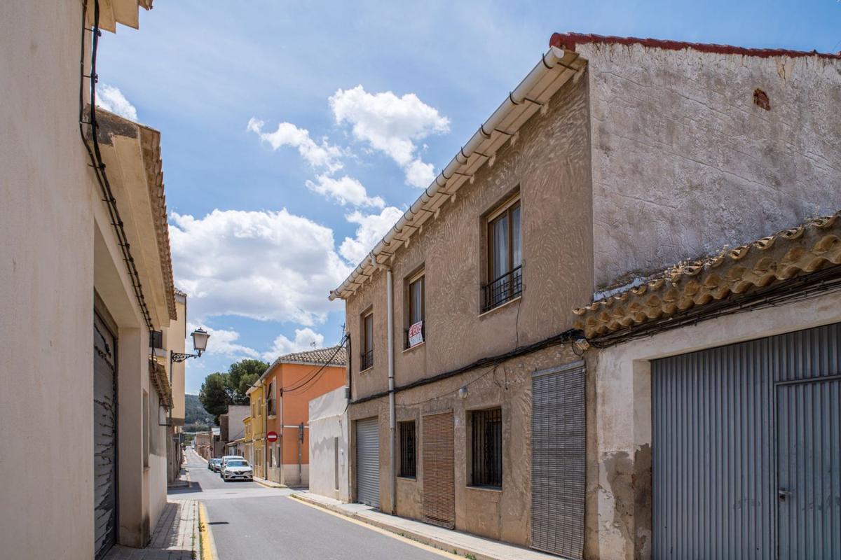 Properties for sale and rent in Spain photo 3