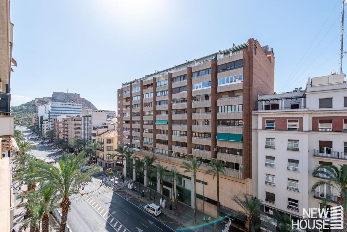 Sale of apartment in Piso en Avenida Alfonso El Sabio, 34, Mercado, Alicante / Alacant, Alicante
photo 5