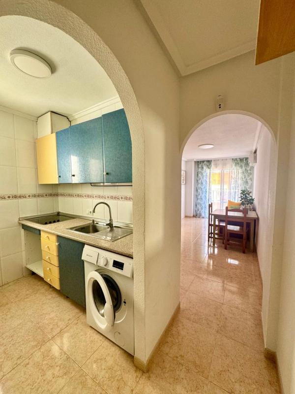 Venta de piso en Piso en Calle Santa Trinidad, El Molino, Torrevieja, Torrevieja
photo 4