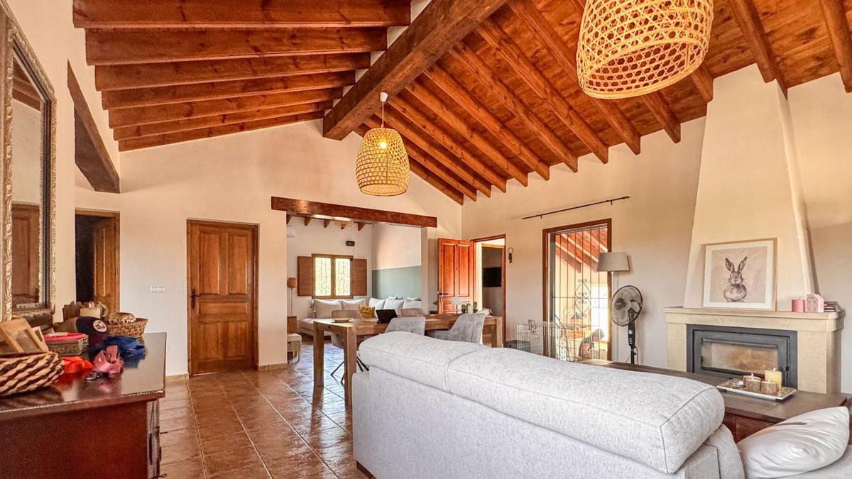Properties for sale and rent in Spain photo 4