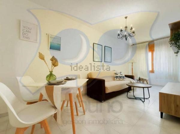 Sprzedaż mieszkania w Piso en Calle Vega Baja del Segura, 29, Playa de los Náufragos, Torrevieja, Torrevieja
photo 1