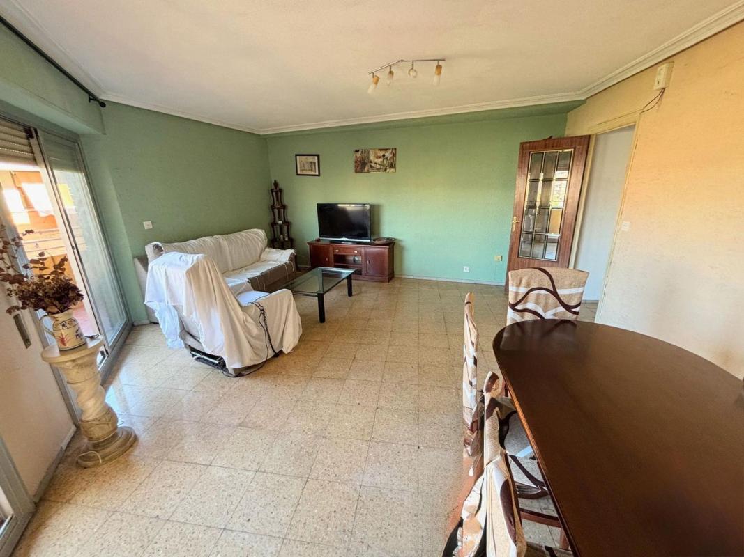 Venta de piso en Piso en Calle Ingeniero Sanchiz Pujalte, 19, Campoamor, Alicante / Alacant, Alicante / Alacant
photo 2