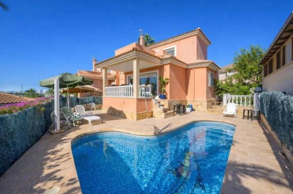 Chalet adosado en Campello Pueblo, El Campello photo 1