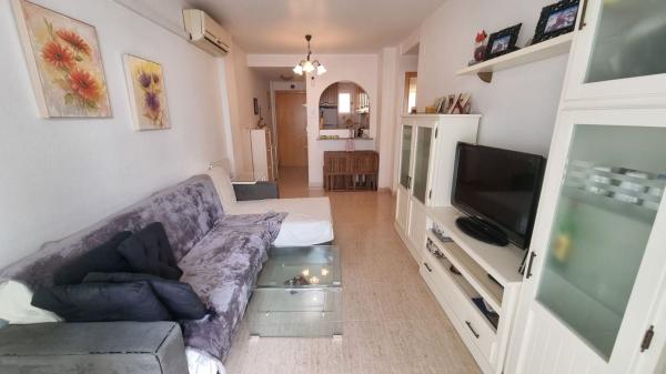 Sprzedaż mieszkania w Piso en Calle San Emigdio, 33, El Molino, Torrevieja, Torrevieja
thumbnail 1