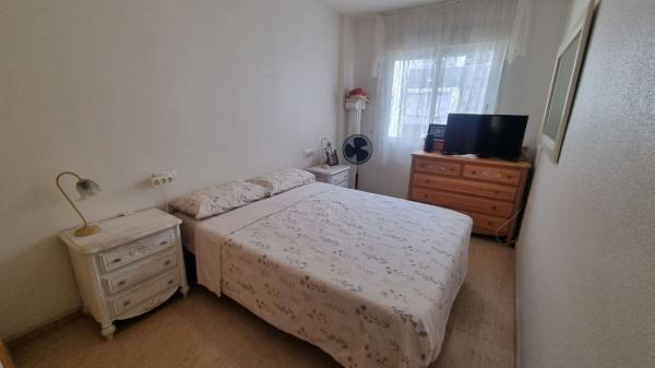 Sprzedaż mieszkania w Piso en Calle San Emigdio, 33, El Molino, Torrevieja, Torrevieja
thumbnail 2