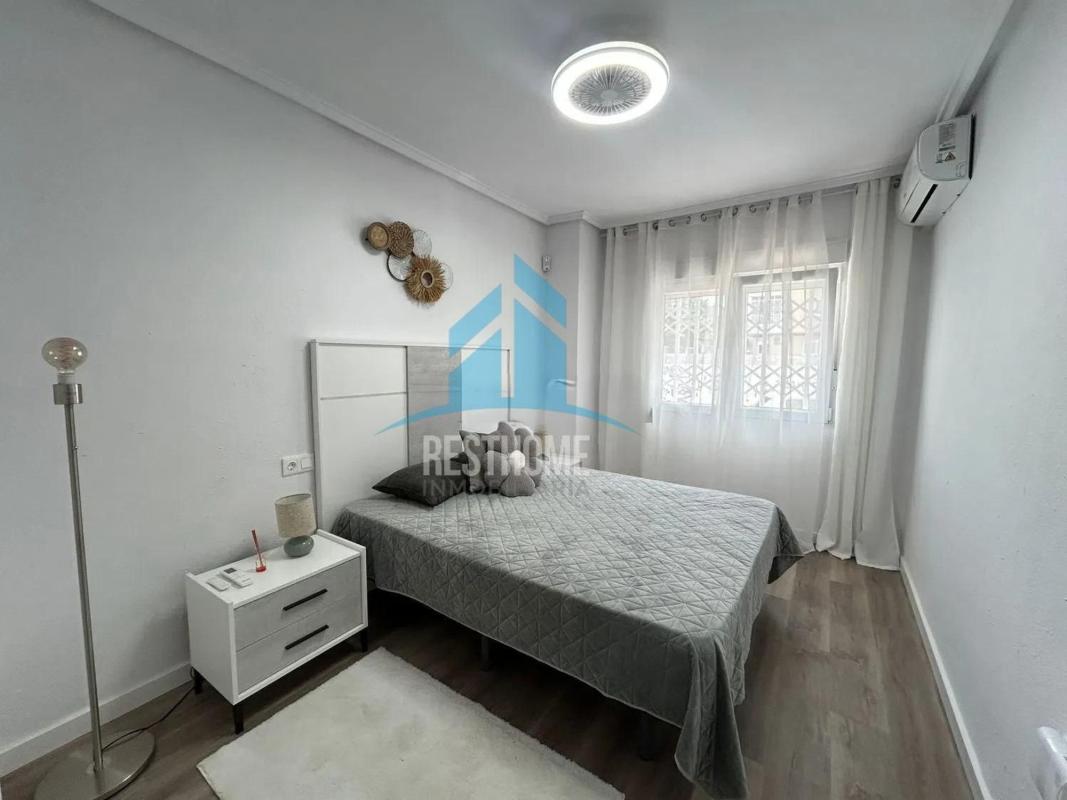 Продажа квартиры на Piso en Antonio Machado, Torrevieja, Торревьеха
photo 2