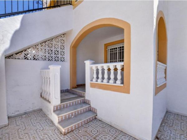 Sprzedaż mieszkania w Piso en Calle Río Tajo, La Siesta - El Salado - Torreta, Torrevieja, Torrevieja
 photo 3