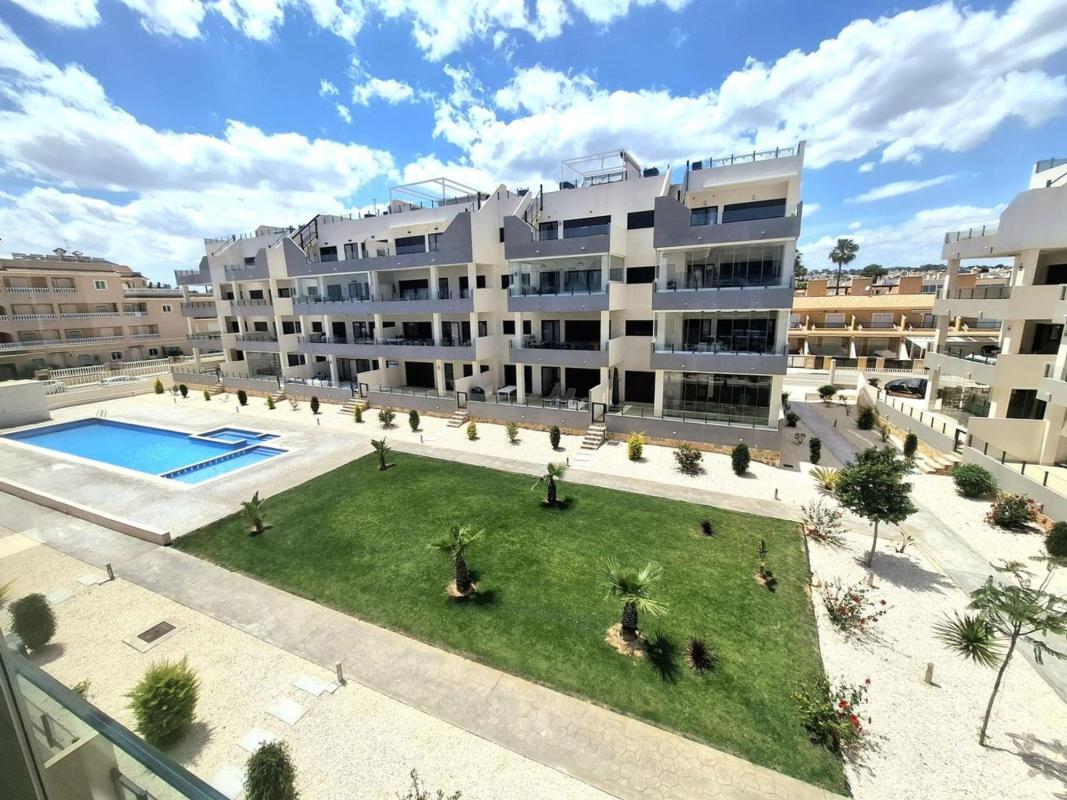 Sprzedaż mieszkania w Piso en Calle Cardamomo, Villamartín, Orihuela, Orihuela
photo 1