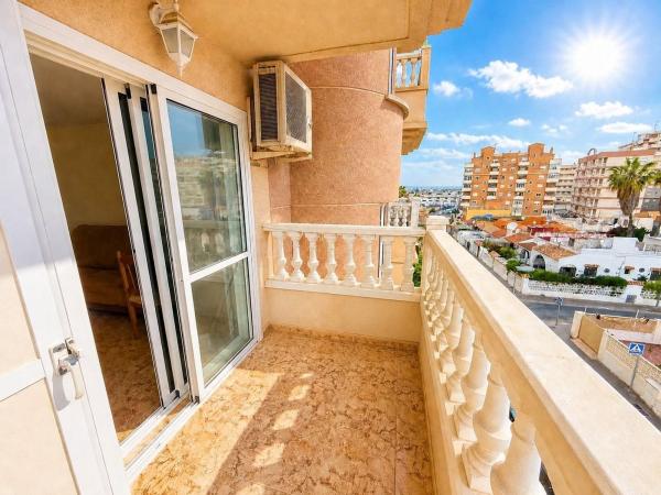Sprzedaż mieszkania w Piso en Calle Los Emilios, 8, Nueva Torrevieja, Torrevieja, Torrevieja
 photo 2
