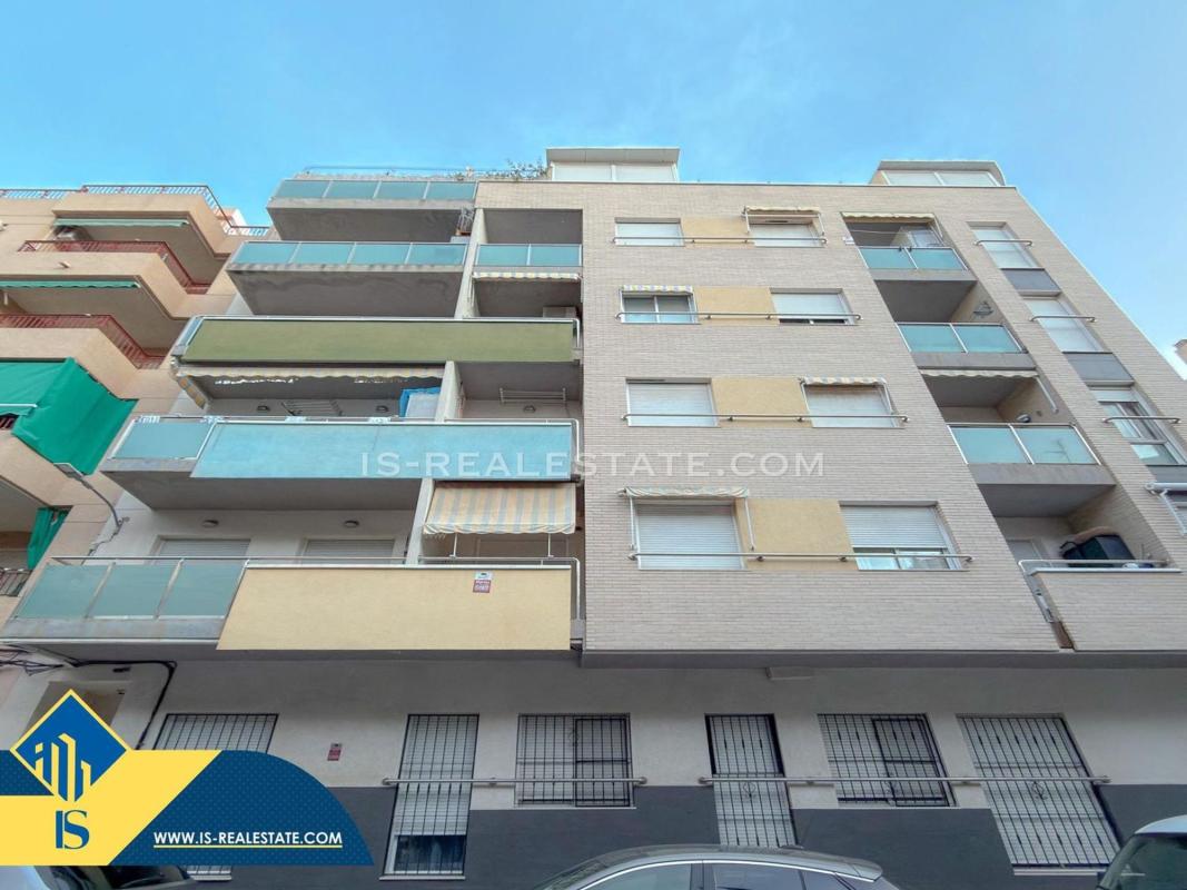 Venta de piso en Piso en Calle Monteagudo, El Acequión, Torrevieja, Torrevieja
photo 3
