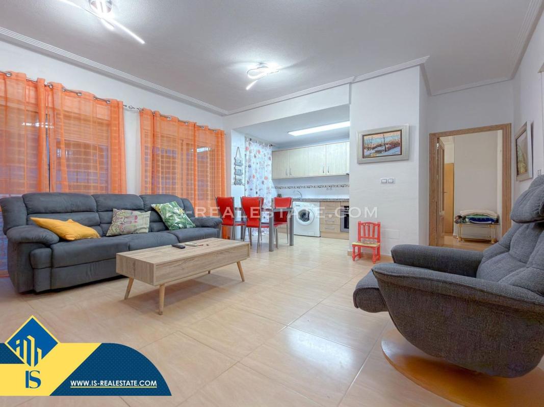 Venta de piso en Piso en Calle Monteagudo, El Acequión, Torrevieja, Torrevieja
photo 5