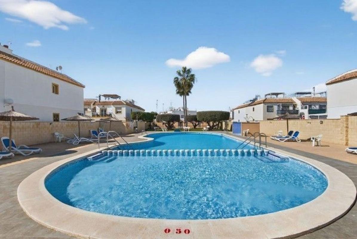 Penthouse sale in Ático en Calle Montserrat Caballe, La Siesta - El Salado - Torreta, Torrevieja, Torrevieja photo 2