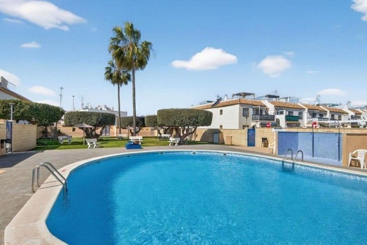 Penthouse sale in Ático en Calle Montserrat Caballe, La Siesta - El Salado - Torreta, Torrevieja, Torrevieja photo 3