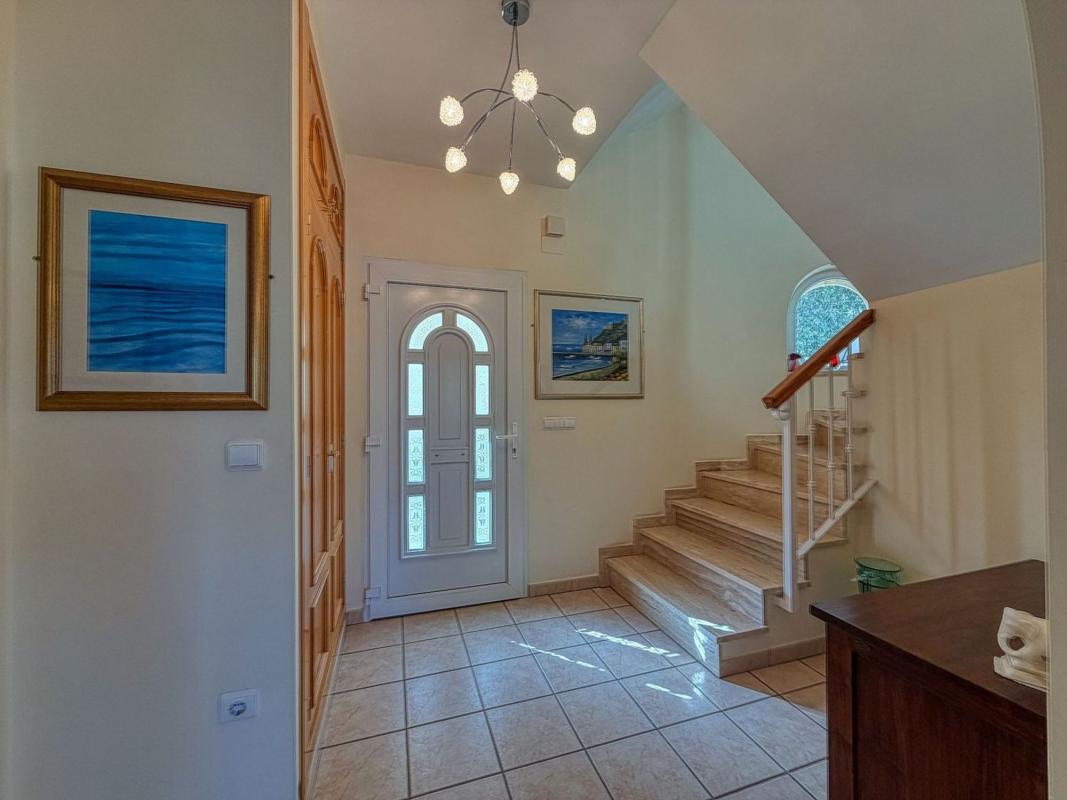 Properties for sale and rent in Spain photo 3